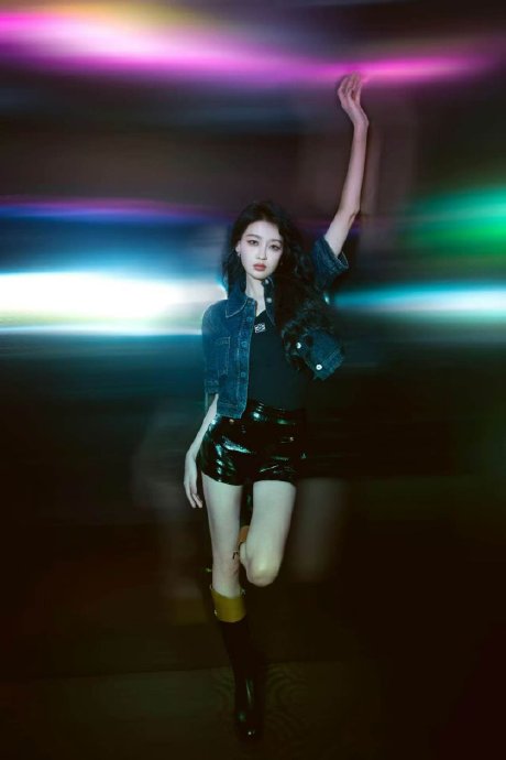 孙怡作为非唱跳专业背景的嘉宾，如何在浪姐节目中应对挑战？