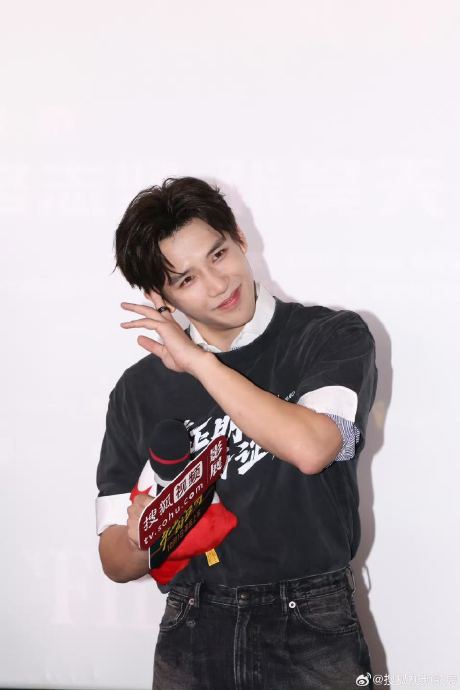 王安宇本人对于粉丝行为和个人隐私保护持怎样的态度和期望？