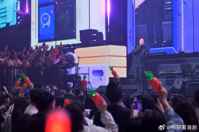 黎明此次演唱会对他的演艺生涯和公众形象意味着什么？