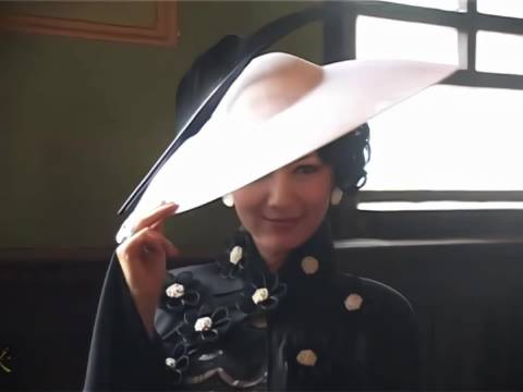 赵雅芝片场提携新人,用心跳展现正能量