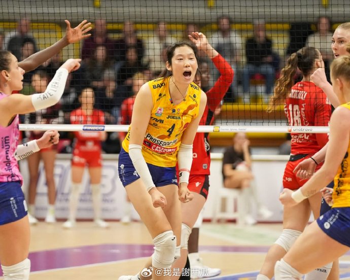 朱婷训练中眼部受伤缺席比赛，科内主帅称其不可或缺