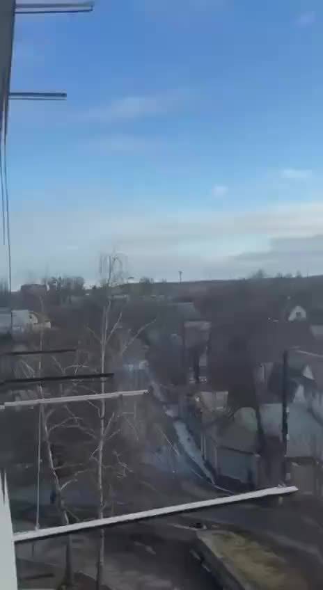 空中小摩托竟然飞得这么矮，怪不得防空系统发现不了！