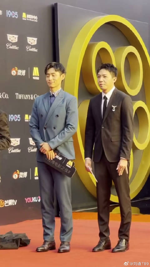 俞灏明魏晨同框，07快男出道今成优秀演员