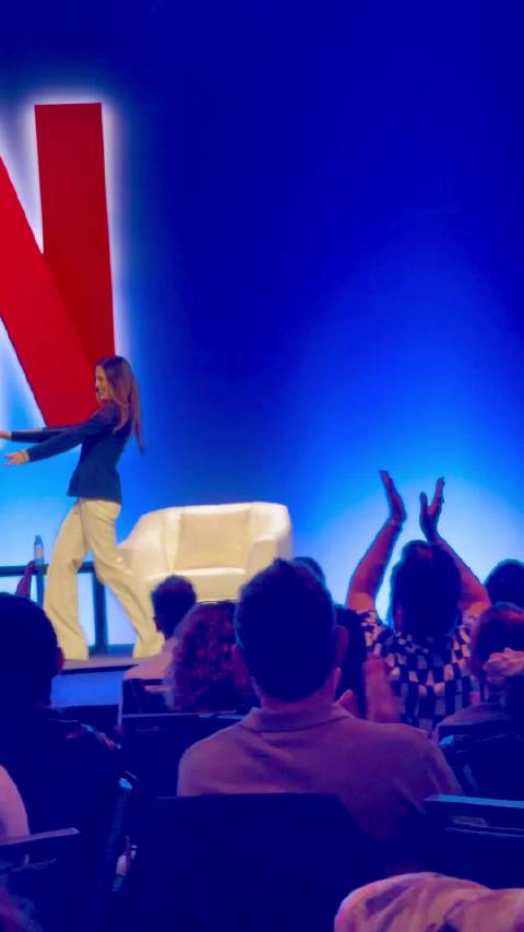 谷爱凌亮相奈飞全球领导峰会