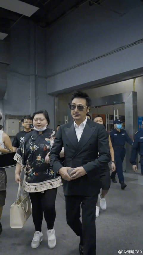 魏牌蓝山真实长测体验 微博VC计划