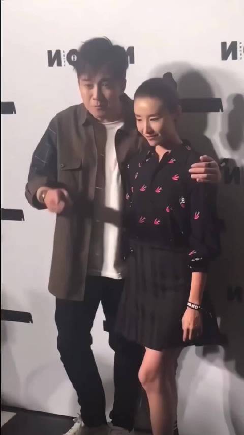 董洁自曝修牙，与潘粤明离婚14年未再婚