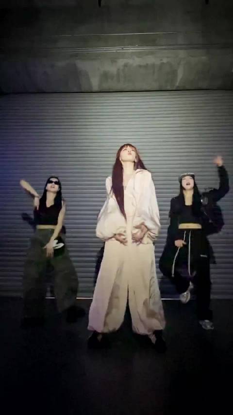 Left Right Go  In BANKOK