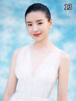 豪门贵妇为子谋前程，竟铤而走险窃取他人蛋糕托，旋即人赃并获