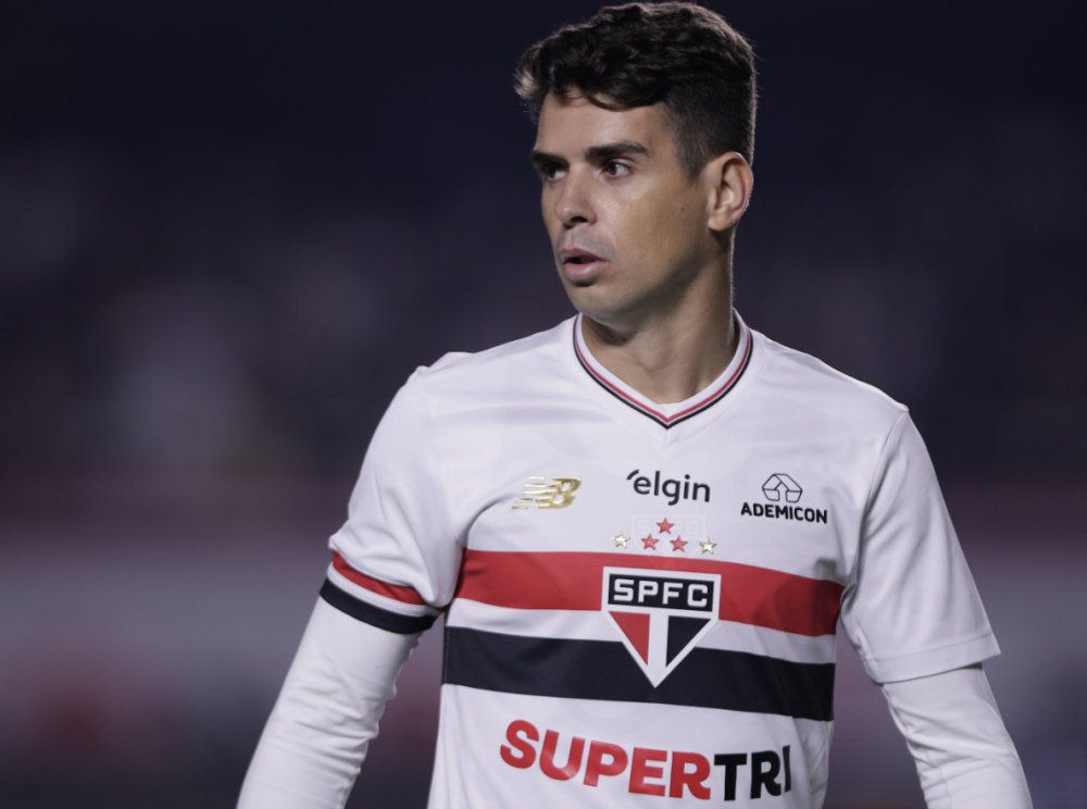 在中超8年赚16亿！34岁奥斯卡讨薪3个月：几天内正式解约 宣布退役