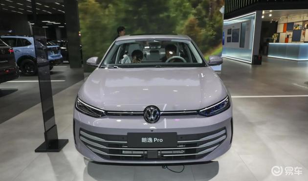 电动车失利！2月轿车销量榜：前二十仅有五款入榜，朗逸夺亚，轩逸排第13！