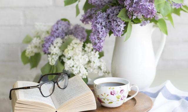 “人到中年，学会认怂”