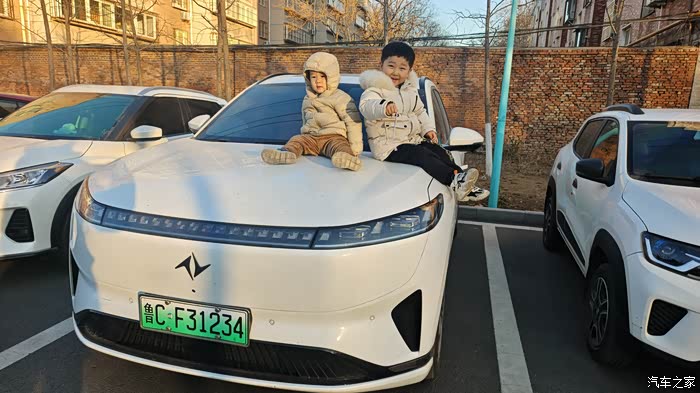 车上“真香”配置盘点，你家车占了几个?_eπ008论坛