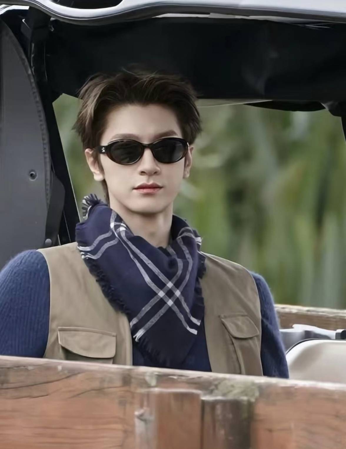 林一《地球超新鲜》露额金发造型引热议，网友惊呼撞脸韩星马丁！