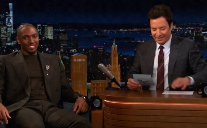 马克西：斯图尔特像绿巨人浩克，敢追着詹姆斯打的都是绿巨人