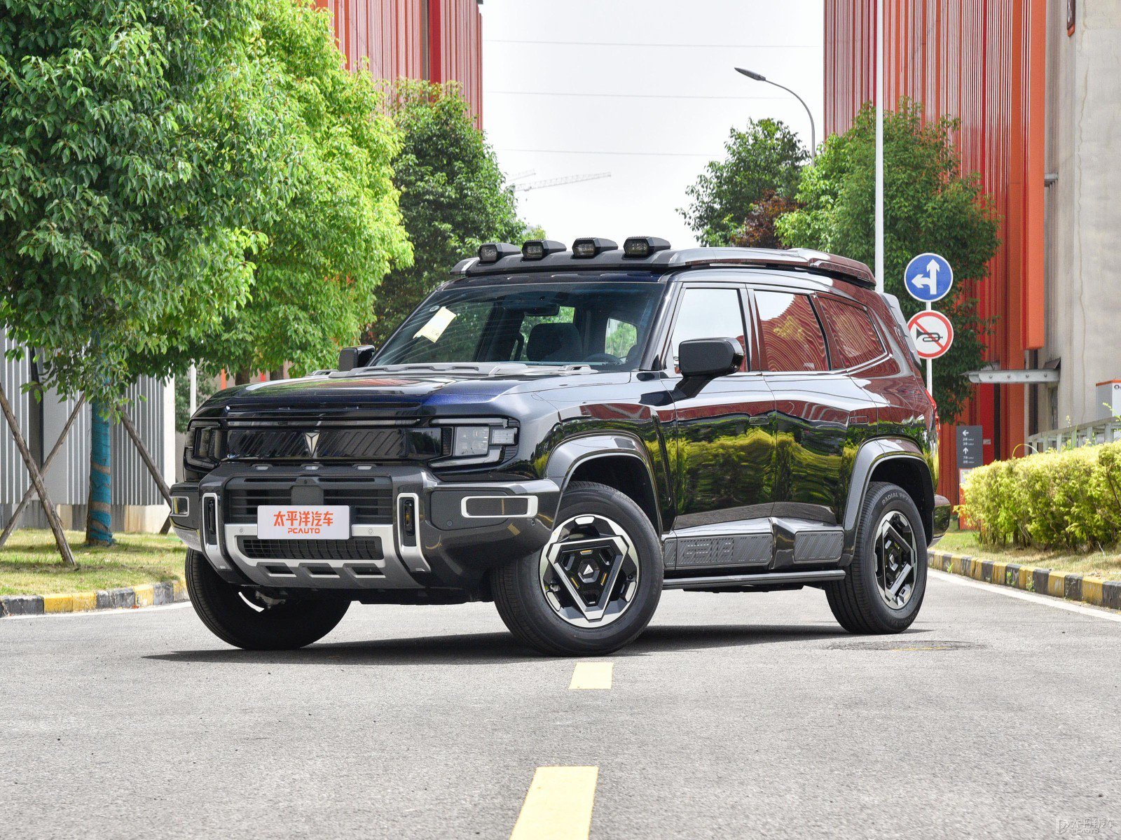 深蓝G318四驱旷野版上市 售18.59万元