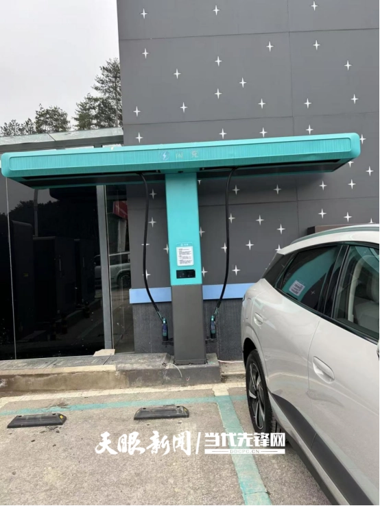 迈入闪充时代!比亚迪三款新车型在贵阳上市