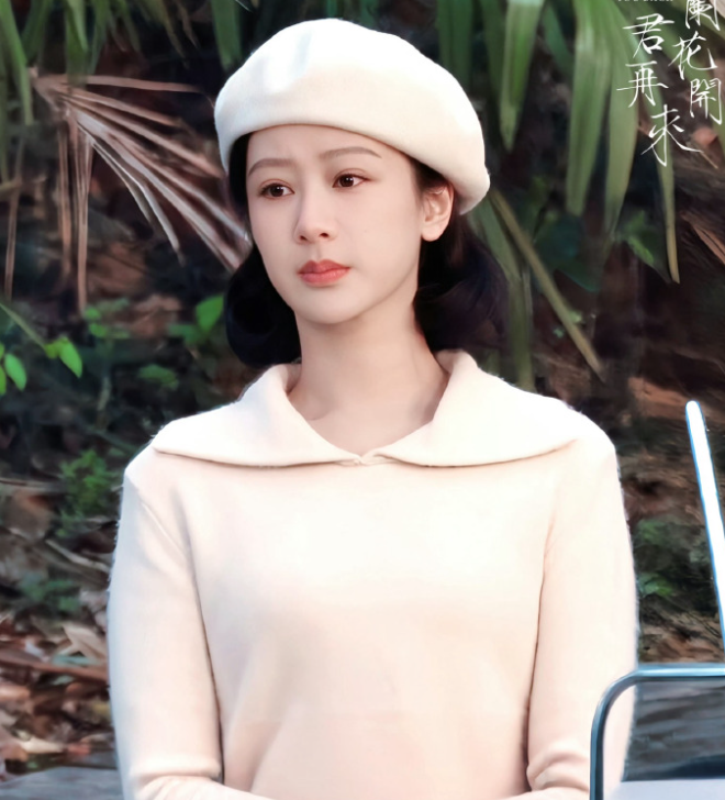 杨紫《玉兰花开君再来》路透好绝！又素又美太迷人，宋祖儿好飒！