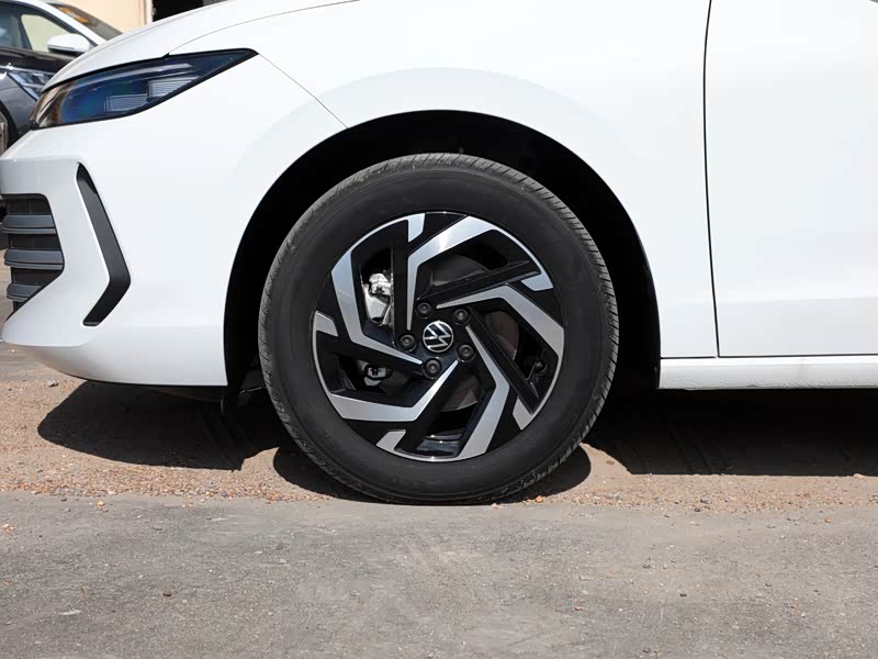 大众朗逸车图片上有哪些轮毂样式?