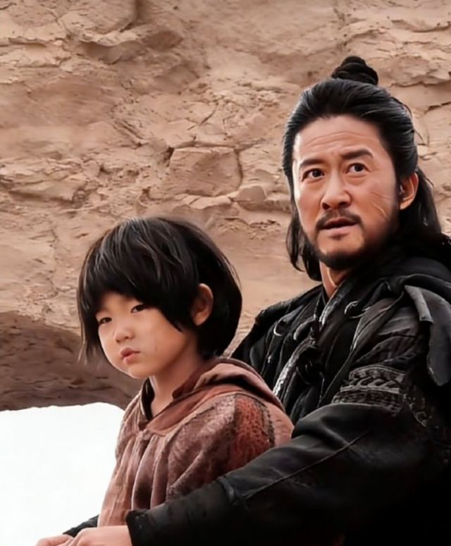 镖人删吻戏成神来之笔：吴京陈丽君没必要，阿育娅独美才是真江湖