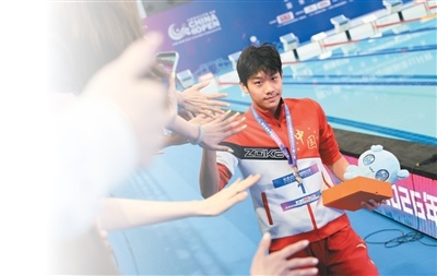 国内游泳赛，为何来了国际名将