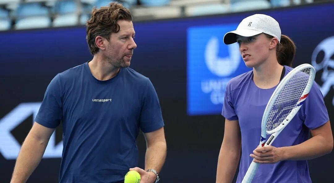 网球|迈阿密站表现不佳成导火索,斯瓦泰克与教练费赛特分道扬镳
