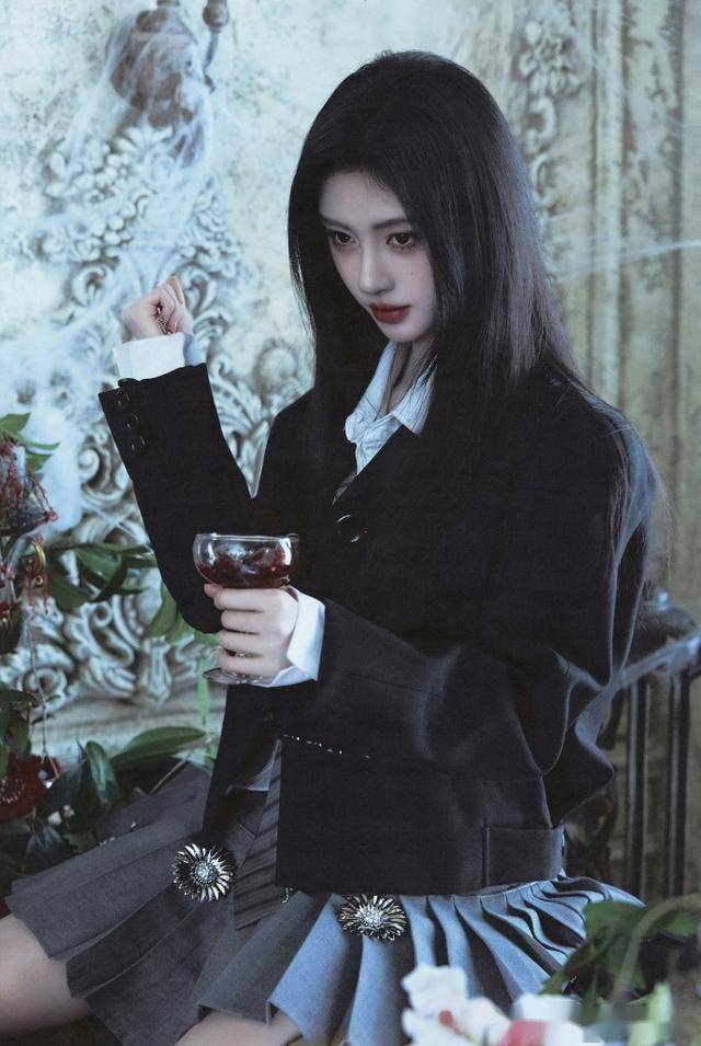 冷艳高贵｜鞠婧祎