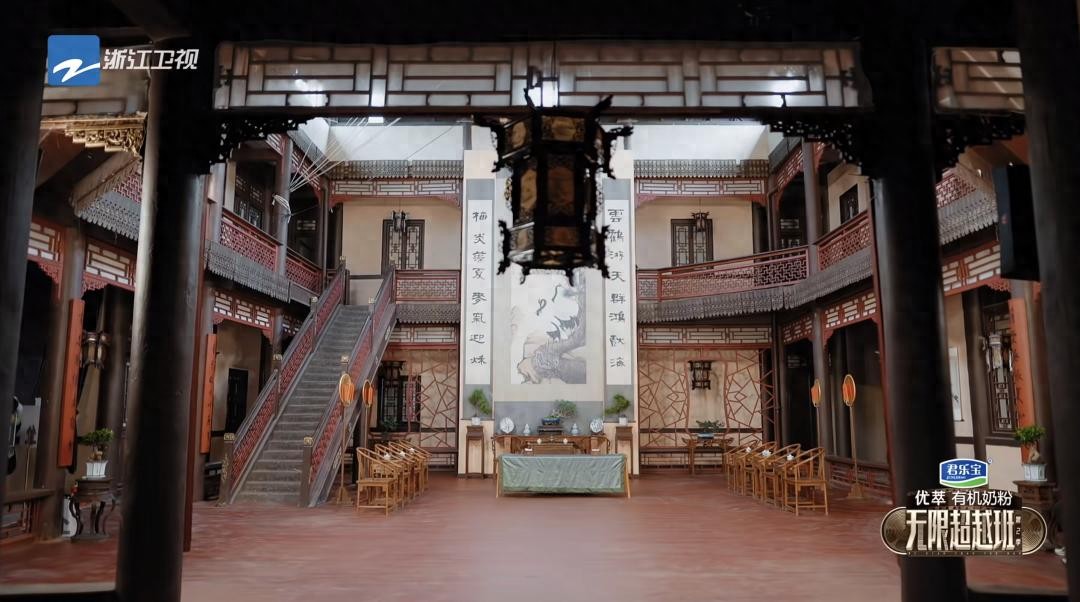 五官乱飞,大话连篇,不是那块料还挑战周星驰经典!郝蕾没说错!