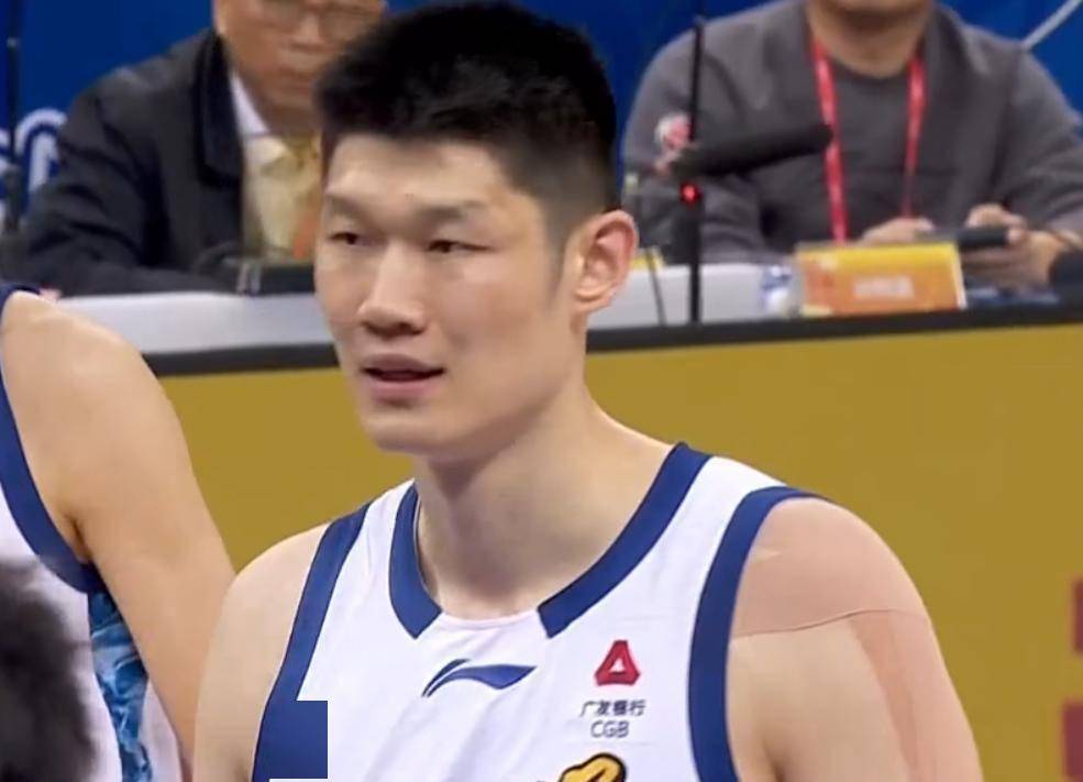 31分!32分!CBA神奇一夜:两大国手大爆发,5连胜5连胜,榜首易主