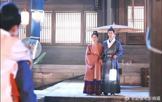 爱吃瓜的豹豹猫猫