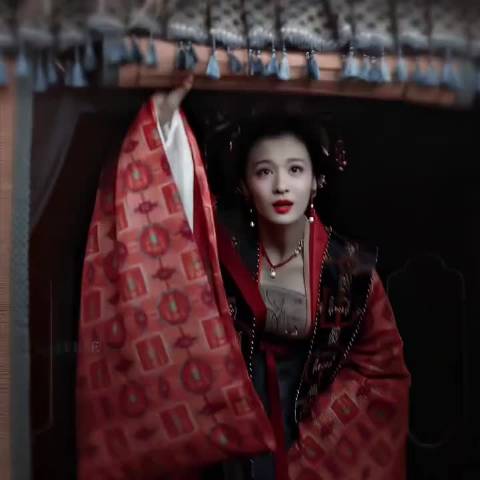 王楚然19岁出演妖妃角色引热议