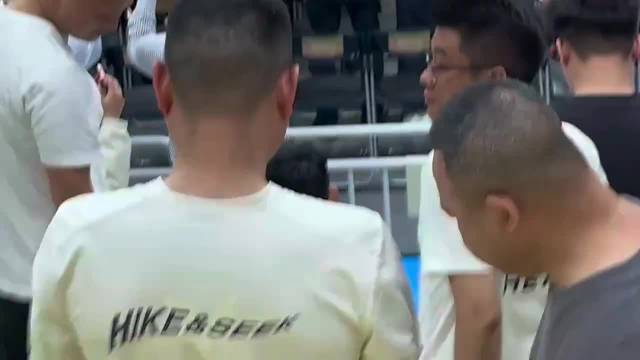 杜锋率广东42分大胜四川仍遭球迷喊下课