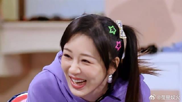 许嵩综艺首秀，被沈月整蛊带上假发，造型笑疯杨紫！