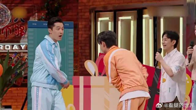 胡歌怕不是游戏黑洞吧？秦霄贤还没放招，老胡就输了