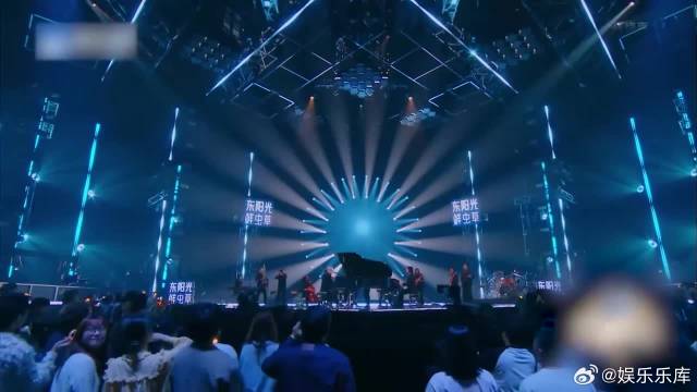 罗大佑弹唱《之乎者也》，杨坤都听嗨，跟着摇头晃脑