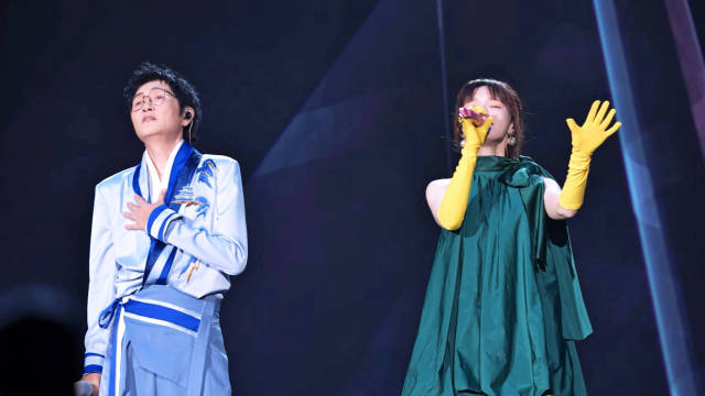 黄霄雲发布新歌愿你，歌词如野马海浪传递希望