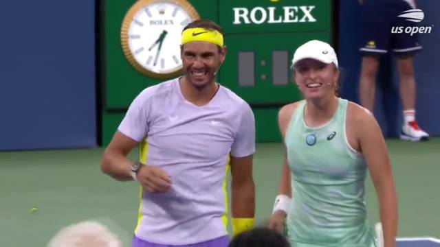 斯瓦泰克红土赛季备战纳达尔学院，新教练候选随行