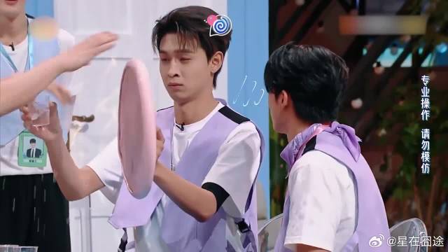 王鹤棣获胜，王安宇秦霄贤手忙脚乱的，笑不活了