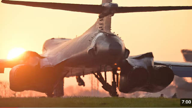 黎明前的B-1B枪骑兵飞行准备：夜间装弹—发动机测试—加力起飞
