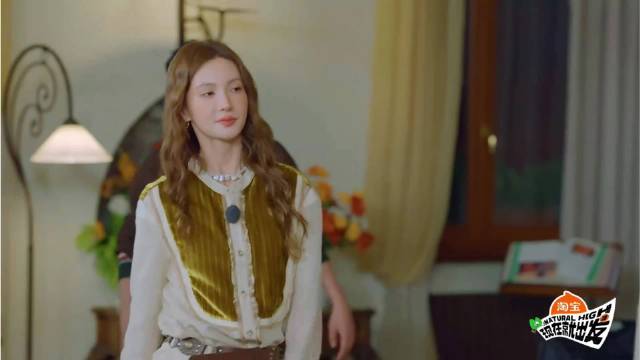 陈伟霆挑衅金晨，下秒金晨一字马反杀，直接看呆他丨出发3