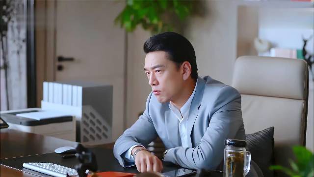 叶鹿鸣横着小歌，助理还以她为恋情进展的不顺利