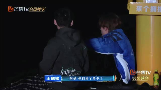 想让深夜还在捡螺的阿姨早点回去休息，好善良的棣棣，看得心暖暖的