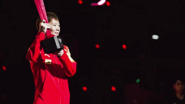 知名教育博主张雪峰称赞过国乒两个人