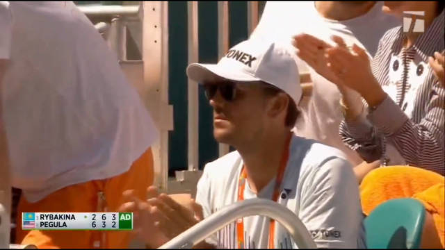 莱巴金娜对top10球员11胜3负，武科夫回归后战绩亮眼