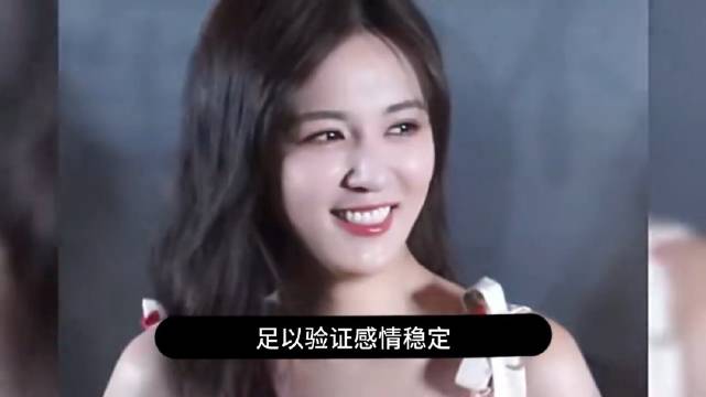 俞灏明王晓晨深夜十指紧扣回家，三月内四次被拍亲密同行