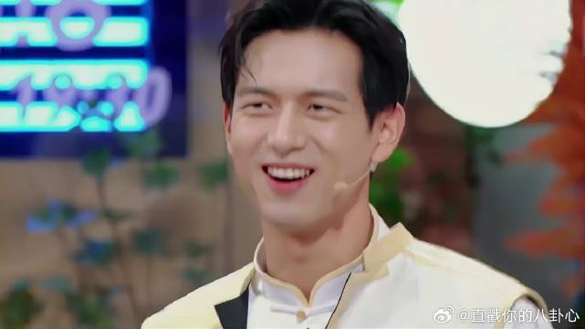 杨迪领舞，李现学得像模像样的，也是厉害了