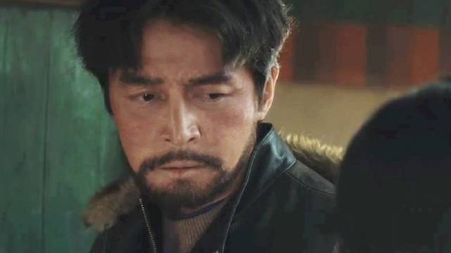 无奈，绝望，哀求，一个眼神里怎么能承载这么多情绪