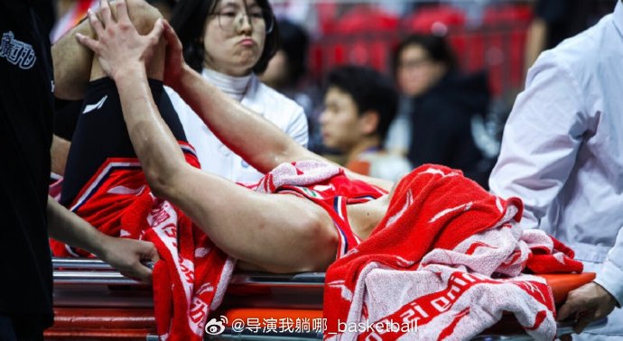 广州龙狮队的核心球员郭艾伦现在的身体状态和竞技水平如何？