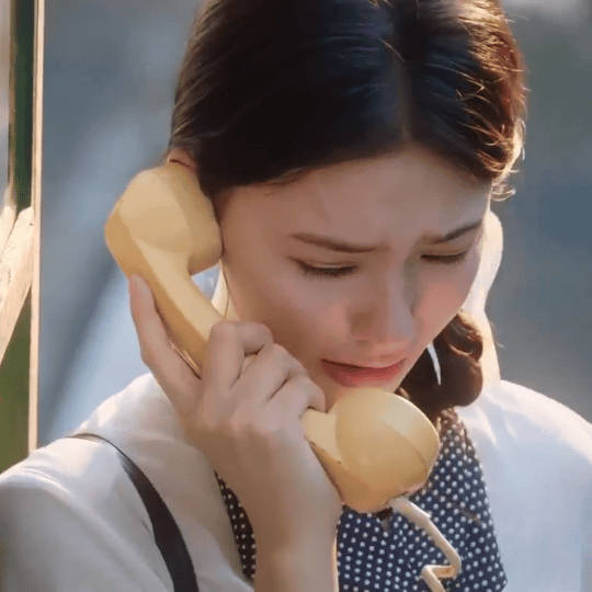 导演郑晓龙是如何评价林允在《冬去春来》中的哭戏和表现？