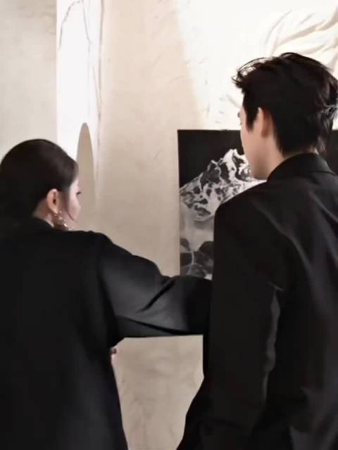 陈飞宇热巴主演《白日提灯》两集短剧即将开播