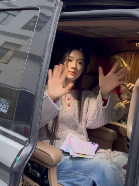 林允归鸾 20260326 我们的冉冉又做回温瑜 来上班啦